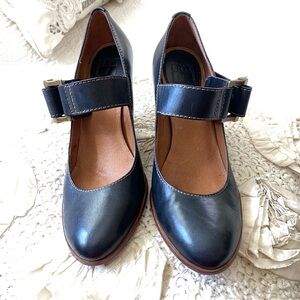 Frye Black Leather Andrea Mary Jane 
Steampunk Heel Wide Strap Buckle Size 8